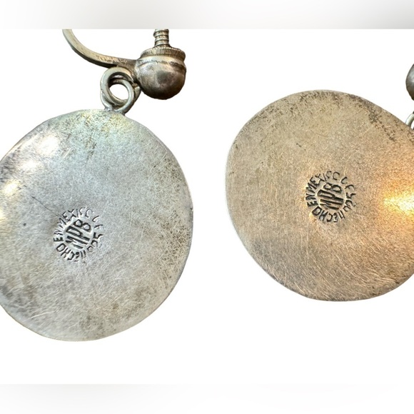 Taxco | 1940’s Carved Abalone Aztec Warrior Sterling Screw-Back Earrings - Picture 8 of 9